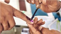 இலங்கையில் குடியுரிமை.. ஆனால், ஓட்டு போட்டது தமிழ்நாட்டில்! வசமாக சிக்கிய தம்பதி இலங்கையில் குடியுரிமை.. ஆனால், ஓட்டு போட்டது தமிழ்நாட்டில்! வசமாக சிக்கிய தம்பதி