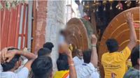 திருச்செங்கோடு தேர் திருவிழாவில் சோகம்.. சக்கரத்தில் சிக்கிய இளைஞர்கள்! ஒருவர் பலி!
