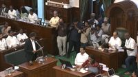 வரலாற்றிலேயே முதன்முறை.. லைவ்வில் நம்பிக்கை வாக்கெடுப்பு! யாருமே செய்யாததை செய்த விஜய்!