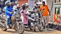 பெட்ரோல் டீசல் விலை உயருகிறது.. 30 ஆயிரம் கோடி இழப்பு ஏற்படுவதாக எண்ணெய் நிறுவனங்கள் தகவல்