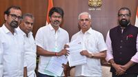 118 இல்லை.. 116 தான்! கடைசி நிமிடத்தில் வந்த ட்விஸ்ட்! ஆளுநரிடம் விஜய் கொடுத்த லெட்டரிலிருந்தது என்ன