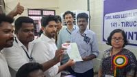 அப்பா தோல்வி.. விஜய் சார்பாக திருச்சி கிழக்கில் வெற்றிச் சான்றிதழ் வாங்கிய கு.ப.கிருஷ்ணன் மகன்! அப்பா தோல்வி.. விஜய் சார்பாக திருச்சி கிழக்கில் வெற்றிச் சான்றிதழ் வாங்கிய கு.ப.கிருஷ்ணன் மகன்!