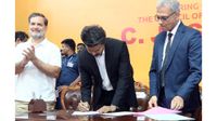 ஒரே தேர்தலில் சிகரம் தொட்ட விஜய்! முதல்வரானதும் போடப்படும் முதல் கையெழுத்து இதுதானா? ஒரே தேர்தலில் சிகரம் தொட்ட விஜய்! முதல்வரானதும் போடப்படும் முதல் கையெழுத்து இதுதானா?