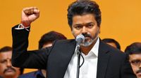 இப்போ வேண்டாம்.. அதிமுக மாஜிக்களுடன் மீட்டிங்கை ரத்து செய்த விஜய்.. கடைசி நிமிடத்தில் என்ன நடந்தது? 