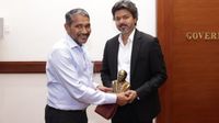 வன்னி அரசை உச்சிகுளிர பாராட்டி தள்ளிய விஜய்! சர்ப்ரைஸால் திக்குமுக்காடிட்டாரு அமைச்சரு! ஏன் தெரியுமா வன்னி அரசை உச்சிகுளிர பாராட்டி தள்ளிய விஜய்! சர்ப்ரைஸால் திக்குமுக்காடிட்டாரு அமைச்சரு! ஏன் தெரியுமா