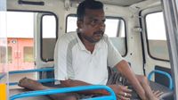 விஜய் குறித்து அவதூறு.. நடக்க முடியாத மாற்றுத் திறனாளியை கைது செய்த போலீஸ்! உடனே ரிலீஸ் செய்த கோர்ட் விஜய் குறித்து அவதூறு.. நடக்க முடியாத மாற்றுத் திறனாளியை கைது செய்த போலீஸ்! உடனே ரிலீஸ் செய்த கோர்ட்