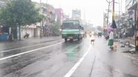 Weather: இன்று மதியம் 1 மணி வரை இந்த 10 மாவட்டங்களில் மழை கொட்டும்.. வானிலை மையம் கொடுத்த அப்டேட்!