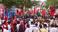 கொடியையே காணோமே.. இந்தியா கூட்டணி ஆர்ப்பாட்டத்தில் பட்டும் படாமல் பங்கேற்ற தவெக!