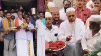 இதுதான் தமிழ்நாடு.. மதுரை அருகே மசூதி திறப்பு விழாவிற்கு சீர்வரிசையுடன் சென்ற இந்துக்கள்! இதுதான் தமிழ்நாடு.. மதுரை அருகே மசூதி திறப்பு விழாவிற்கு சீர்வரிசையுடன் சென்ற இந்துக்கள்!