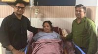గుంతలో పడ్డ అంబులెన్స్&zwnj;.. ప్రాణాలతో లేచి కూర్చొన్న బ్రెయిన్ డెడ్ మహిళ..