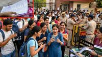 NEET Paper Leak: ఒకేసారి 42 ప్రశ్నలు ఎలా కలిశాయి? మైండ్ బ్లోయింగ్ నిజాలు!