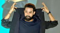 నందమూరి వంశం నుంచి తాత, బాబాయ్ చేయని సాహసంతో జూనియర్ ఎన్టీఆర్