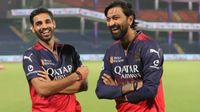 RCB vs MI: కొంపముంచిన భువీ.. ముంబై ఎలిమినేట్