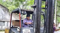 చరిత్ర సృష్టించనున్న సింగరేణి.. భారీ డంపర్ ల డ్రైవర్ లుగా మహిళలు!