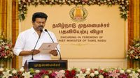 జోసెఫ్ విజయ్ అనే నేను... ఉద్విగ్నం - రాహుల్ సమక్షంలో, అభిమానుల పండుగ..!!
