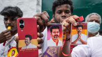 విజయ్ రఫ్, రగ్డ్ లుక్ లో తమను తాము చూసుకున్న యువ ఓటర్లు- గుద్ది పడేశారు