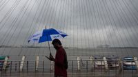 బంగాళాఖాతంలో ద్రోణి- ఏపీలో వర్షాలు