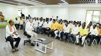 వాళ్లను వదిలించుకుంటా - తేల్చి చెప్పిన చంద్రబాబు..!!
