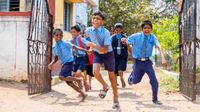 ఏపీలో విద్యార్థులకు పండుగే.. ఏకంగా 10 రోజులు హాలిడేస్!