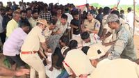 బుల్లెట్ రైల్ ప్రాజెక్ట్ భూసేరణ రణరంగం.. పోలీసుల కళ్ళలో కారం చల్లి, కుర్చీలు విసిరేసి