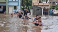 viral video: వరద ఉగ్రరూపం దాల్చింది.. 200 ఏళ్ల రికార్డు బద్దలు