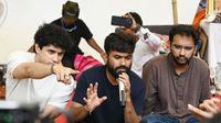 ఈనెల 5న కాక్రోచ్ జనతా పార్టీ కోర్‌ కమిటీ సమావేశం.. భవిష్యత్‌ కార్యాచరణపై చర్చ..