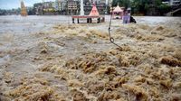  గోదావరి మహోగ్రరూపం, పోటెత్తుతున్న కృష్ణమ్మ- ముంపు.. తాజా హెచ్చరికలు..!!