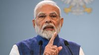  మోదీ కేబినెట్ ప్రక్షాళన, ఇన్- ఔట్ ఇలా: తెలుగు రాష్ట్రాల నుంచి.. లిస్టులో...!!
