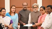 తృణమూల్ రెబెల్స్ కు ఈసారి లోక్ సభ షాక్..! 7 రోజుల డెడ్ లైన్..!