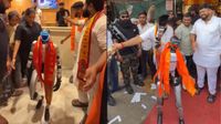 Viral Video: దేవుడికి పూజ చేసిన హ్యూమనాయిడ్ రోబో.. నెటిజన్లు ఫిదా!