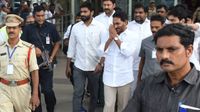 విదేశాలకు మరోసారి జగన్ - సీబీఐ కోర్టు కీలక ఆదేశాలు..!!