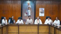 కాంగ్రెస్ Vs బీఆర్ఎస్: తాజా సర్వేలో తేలింది ఇదే - బయట పెట్టిన సీఎం రేవంత్..!!