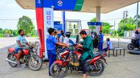 పెట్రోల్ కావాలంటే ఇక 'ఓన్లీ క్యాష్'- బంకుల్లో యూపీఐ పేమెంట్స్ బంద్..!!