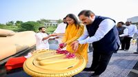 నవరాత్రి వేళ గౌతమ్ అదానీ ఆధ్యాత్మిక యాత్ర.. ధరంపూర్ ఆశ్రమంలో ప్రత్యేక పూజలు