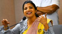  స్థానిక సంస్థల ఎన్నికల వేళ ఐఏఎస్ ల బదిలీలు- అమ్రాపాలి కి కీలక బాధ్యతలు..!!