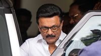 తమిళనాడు పరిణామాలపై రాష్ట్రపతి జోక్యం కోరిన స్టాలిన్.. !!