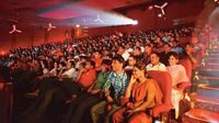 సైలెంట్ గా వచ్చిన చిన్న సినిమా.. బాక్సాఫీస్ వద్ద సెన్సేషన్.. టికెట్ ముక్క దొరకట్లేదు..!