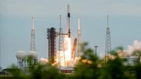 SpaceX Crew-13: నాసా స్పేస్ ఎక్స్ క్రూ-13 ప్రయోగం సక్సెస్.. ISS లోకి నలుగురు వ్యోమగాముల బృందం.. 6 నెలలు అక్కడే