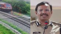 Shocking Video: చెవిలో ఇయర్ ఫోన్స్ పెట్టుకున్న యువకుడు.. వెనుకనుంచి రైలు వచ్చి..