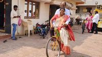 విజయదశమికి సైకిల్‌కు ప్రత్యేక పూజలు చేసిన విజయనగరం ఎంపీ!