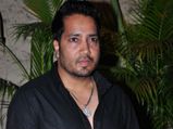 After Daler Mehndi, now Bollywood singer Mika in legal row