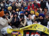 US Sikhs allowed to wear turbans in driving license photos