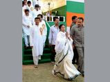 Unhappy with Modi-govt, Mamata Banerjee rushes to save West Bengal Governor