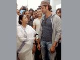 IPL Opening Ceremony: Bollywood star Hrithik Roshan meets Mamata Banerjee