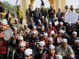 AAP protest against 'foodgrain scam' in Punjab