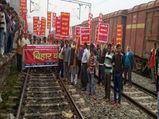 Demonetisation- Protests get support, bandh gets a thumbs down