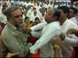 BSY supporters create ruckus at Eshwarappa's 'BJP bachao' meet