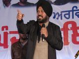 Ghuggi calls AAP Punjab chief Mann a 'drunkard', quits party