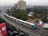 Panic grips passengers as doors of Kolkata Metro refuse to open