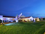 Karnataka: Why is Eagleton resort at the center of political drama? 